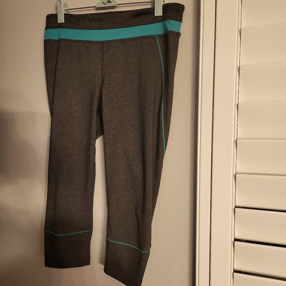 Womens Medium Dri Fit Activewear Workout Yoga Pants Stretch Comfy Like new